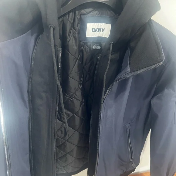 NWT Navy DKNY bomber jacket - Medium with removable hood - Picture 5 of 8
